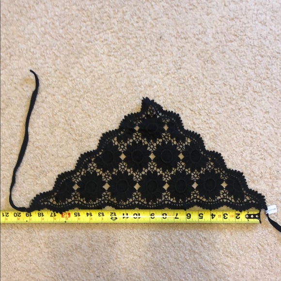 Black Lace Women's Accessory - Picture 1 of 2